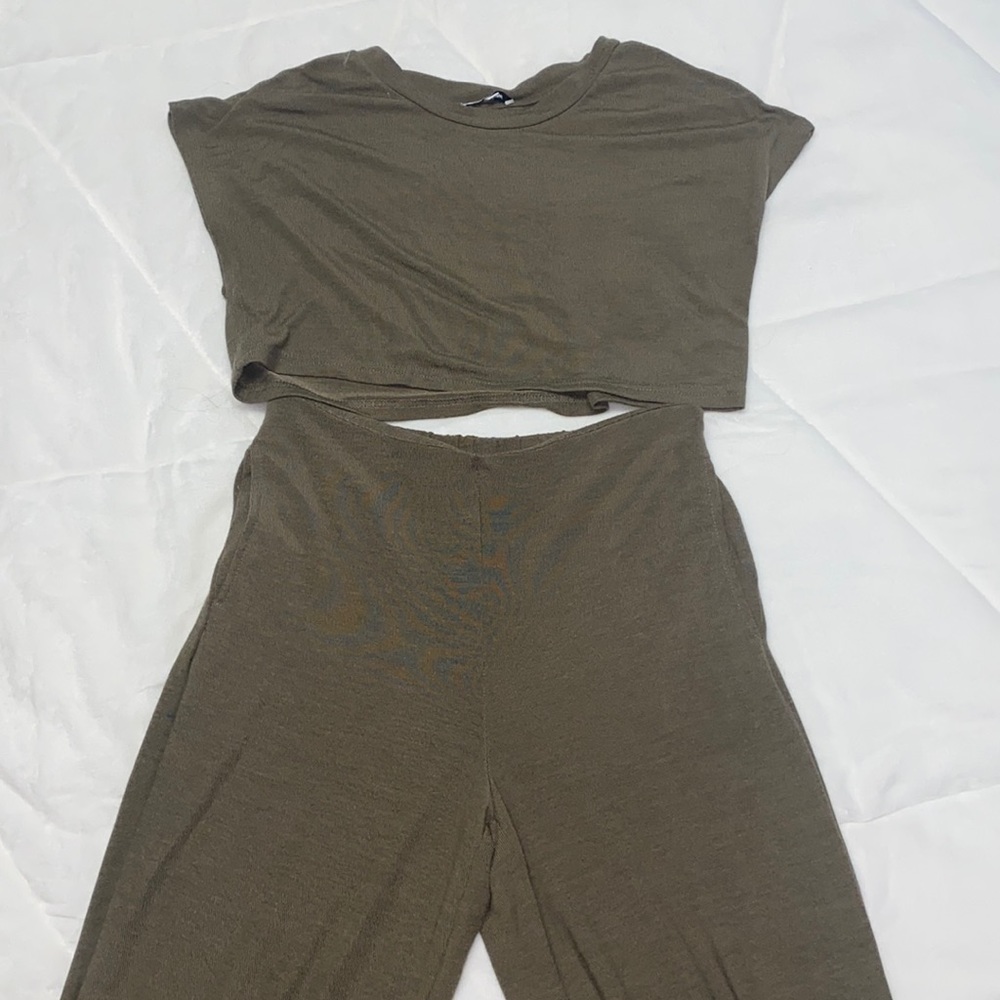 Fashion Nova 2 Piece Pants Set